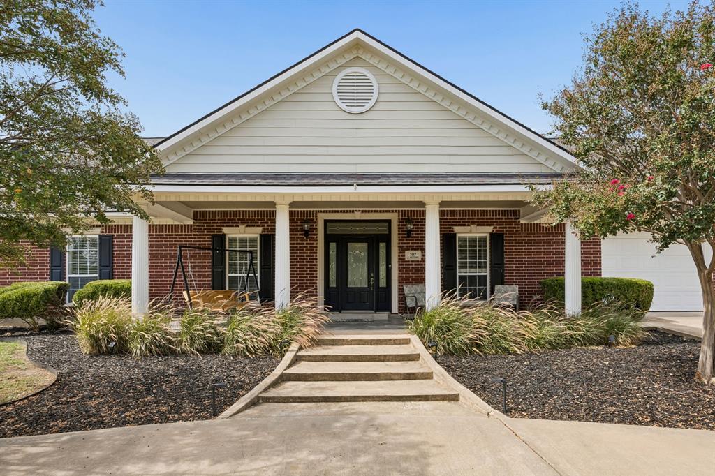 107 N Westlake Drive