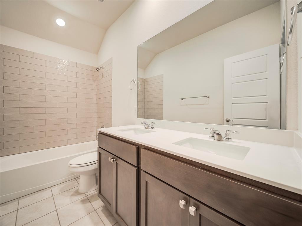 Bluewood Ph 5 - Residential Lease