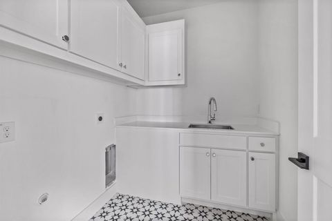 Tiny photo for 8910 Daytonia Avenue, Dallas, TX 75218 (MLS # 21052051)