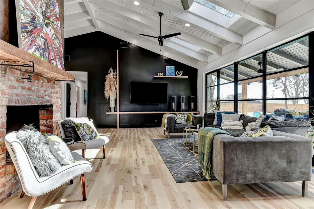 1612 W Washington Street