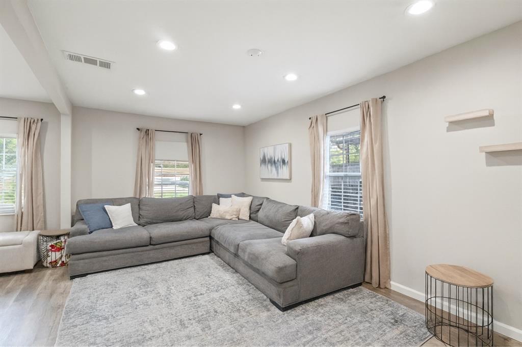 Arlington Manor - Residential