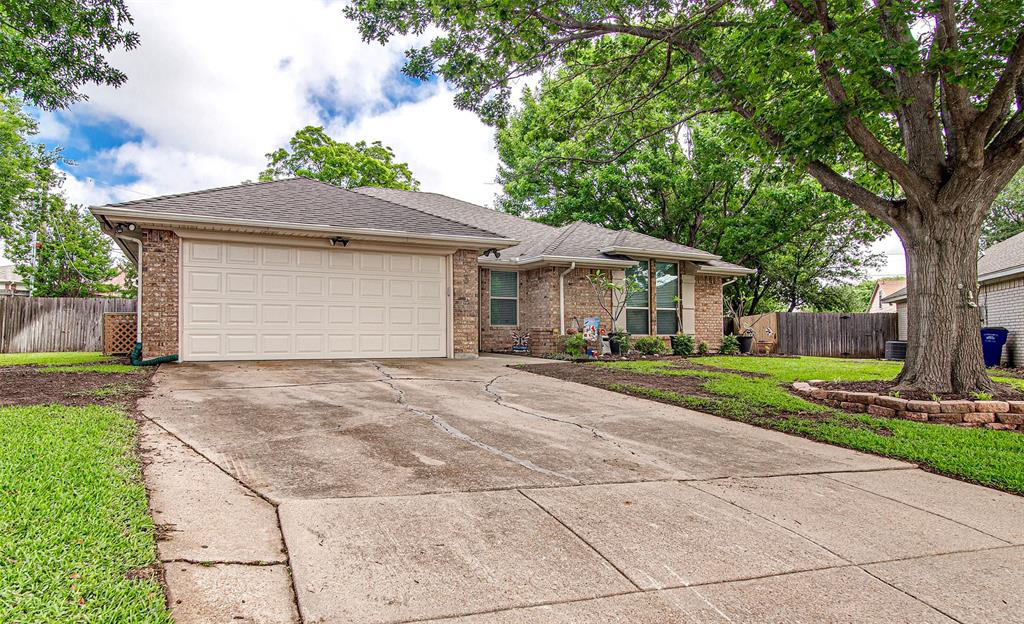 3 Hastings Court