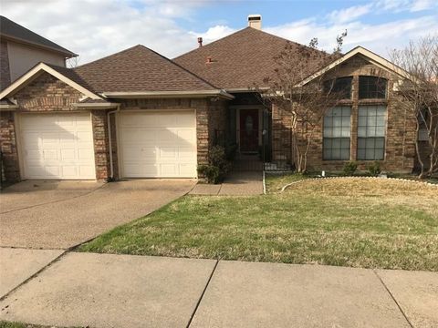 Photo of 1349 Barclay Drive, Carrollton, TX 75007 (MLS # 21229935)