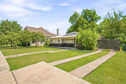 Photo of 5881 Tracyne Drive, Westworth Village, TX 76114 (MLS # 21369812)