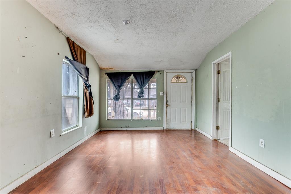 Joe A 02 Irvin - Residential