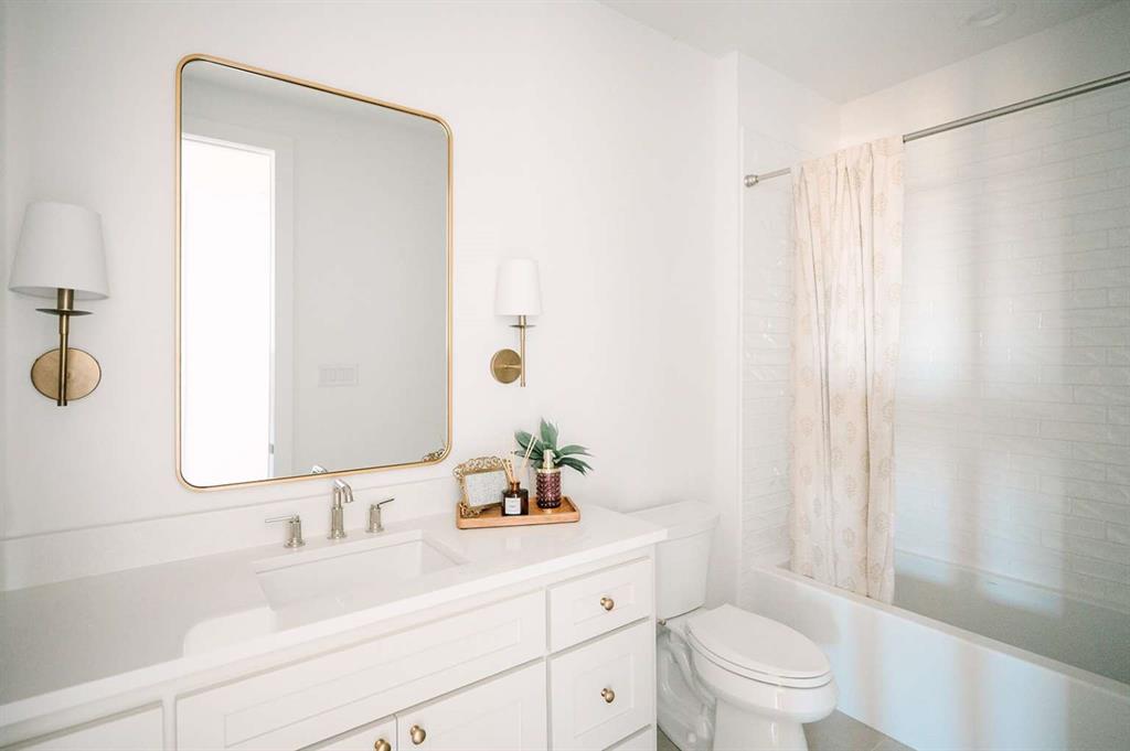 Bella Flora - Residential