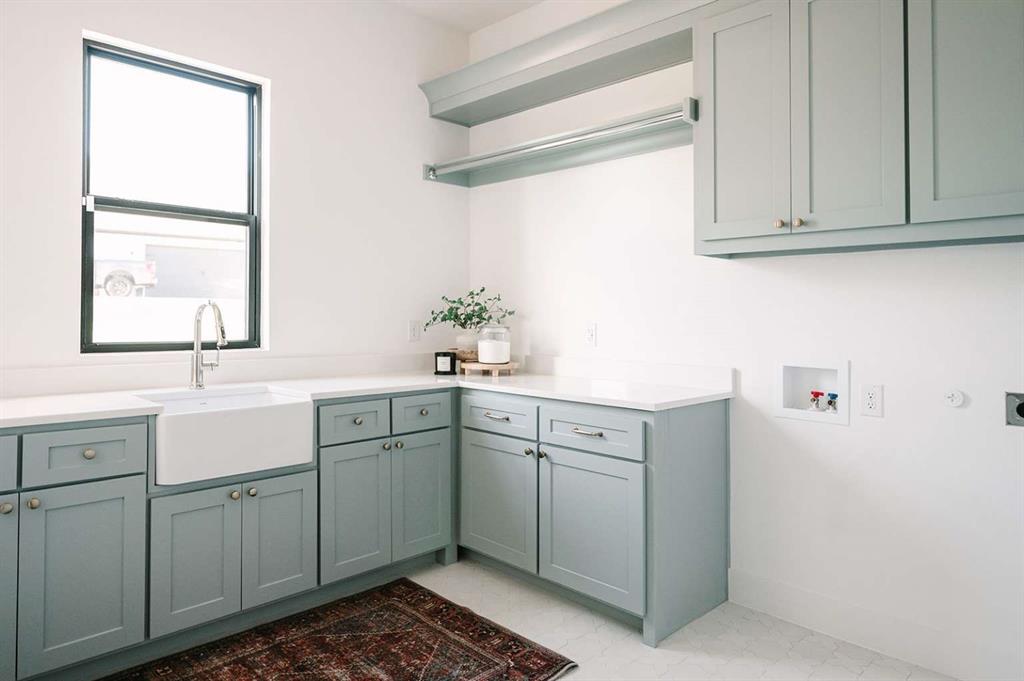 Bella Flora - Residential