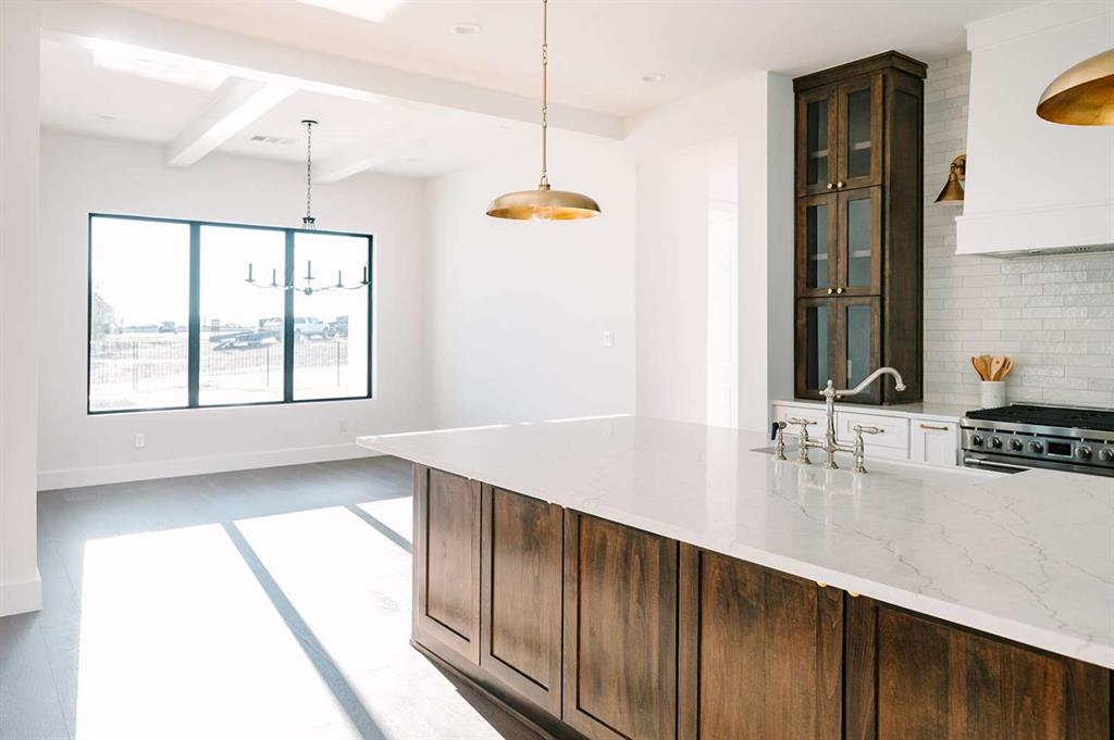 Bella Flora - Residential