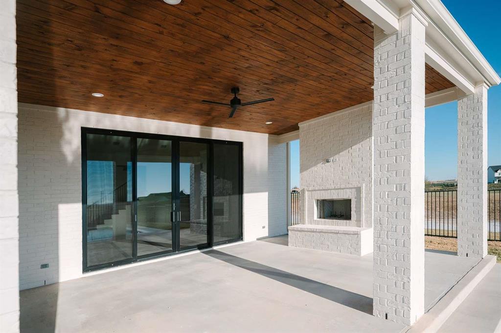 Bella Flora - Residential