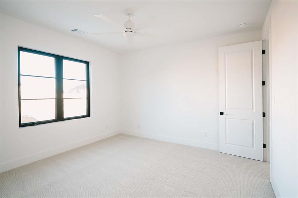 Bella Flora - Residential