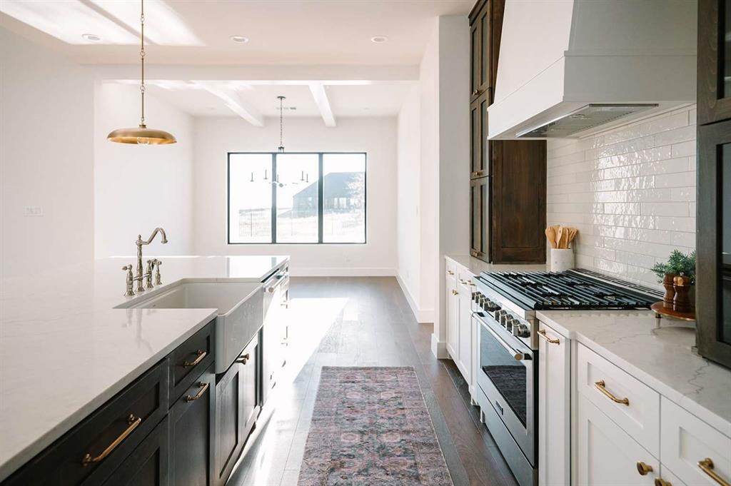 Bella Flora - Residential