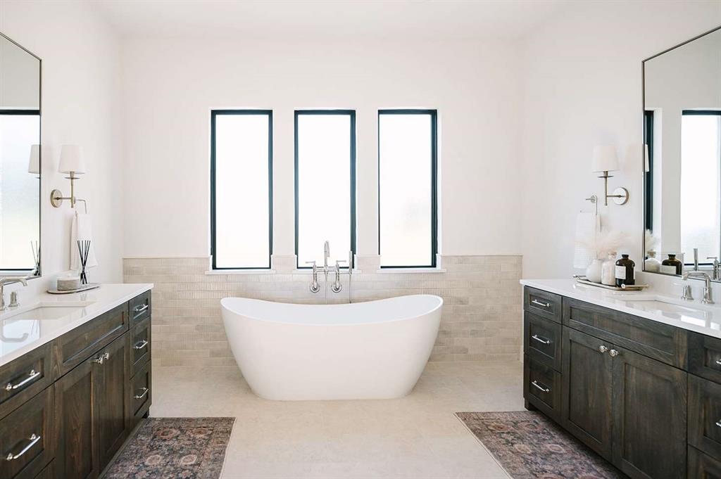 Bella Flora - Residential