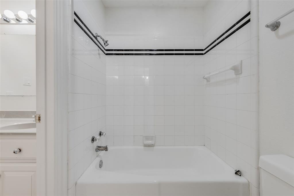 Lochngreen Village Add - Residential