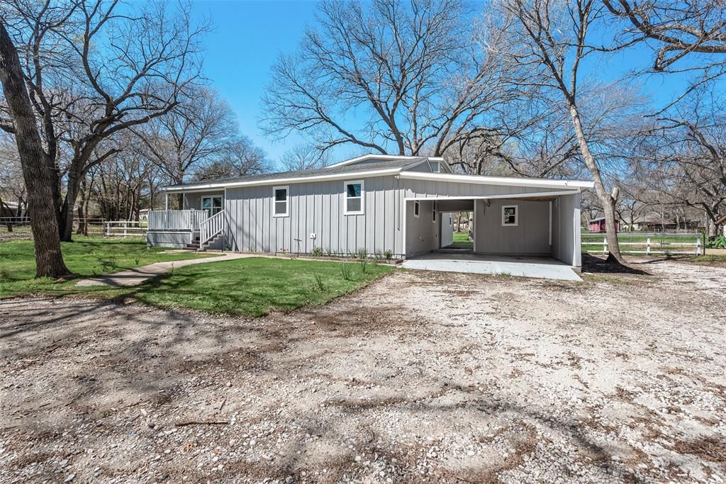 Photo of 9303 S Fm 730, Azle, TX 76020 (MLS # 21208343)