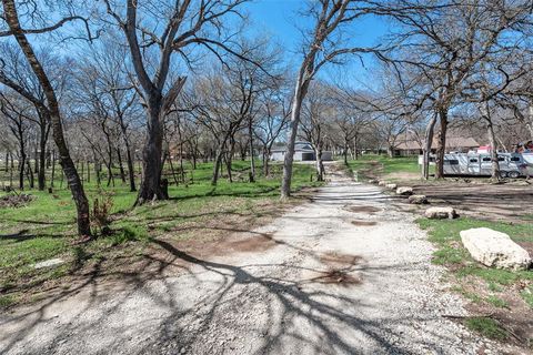 9303 S Fm 730 Azle TX 76020