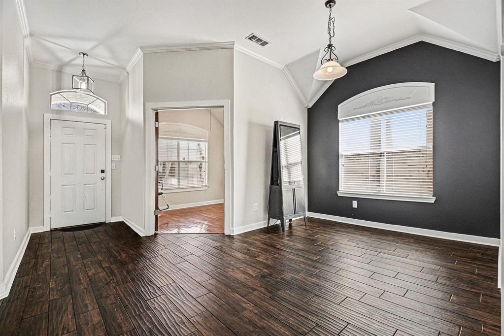 5609 Phoenix Drive
