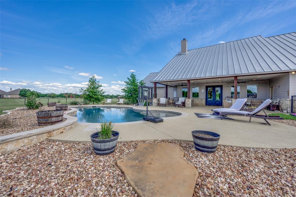 221 Cattle Trail