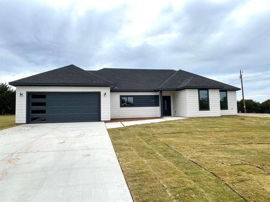 Welcome to the epitome of the best of both worlds with our affordable luxury offering in Canyon Creek in Granbury. This contemporary 4-bedroom, 2-bath masterpiece sits on a generous 14,053 sq ft lot, recently sodded for pristine beauty. Enjoy 1,795 sq ft of open living space flooded with natural light. The heart of the home is the spacious living room and a dream kitchen with a stunning waterfall island. The master bathroom offers a double vanity, adding to the convenience and style. Plus, a 2-car garage completes the package. 
Live your best life in this chic Granbury haven, where elegance meets comfort. Don't miss your chance to call it home!