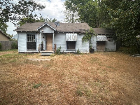 Photo of 100 Pollard Street, Sulphur Springs, TX 75482 (MLS # 21368393)