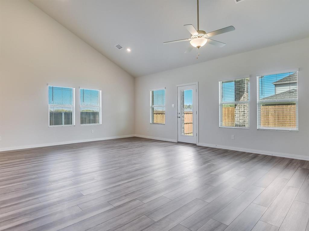 Melissa, Texas 75454, United States, 5 Bedrooms Bedrooms, ,3 BathroomsBathrooms,Residential,Pending,133909