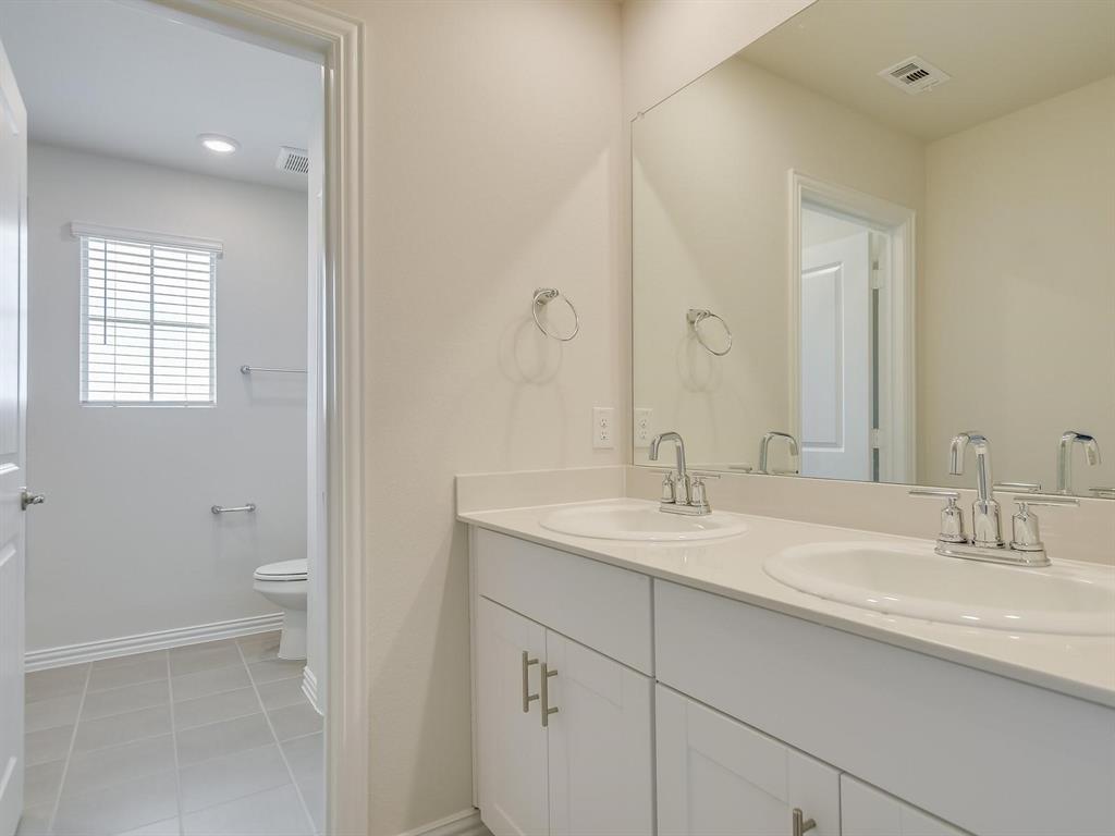 Melissa, Texas 75454, United States, 5 Bedrooms Bedrooms, ,3 BathroomsBathrooms,Residential,Pending,133909