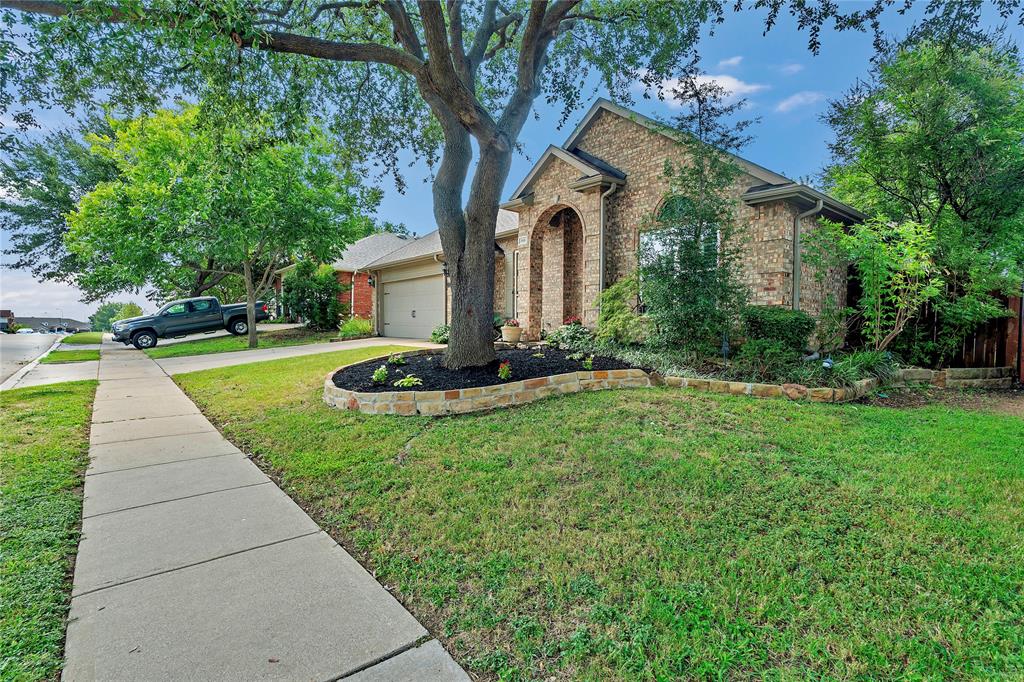 5416 Champlain Drive