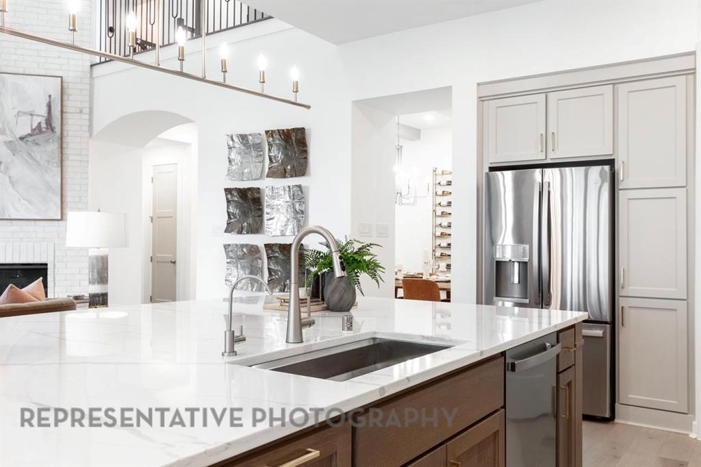 3210 Midnight Dream Court