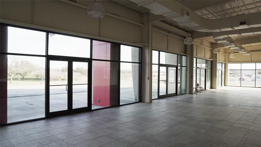 James Plaza Add - Commercial Sale