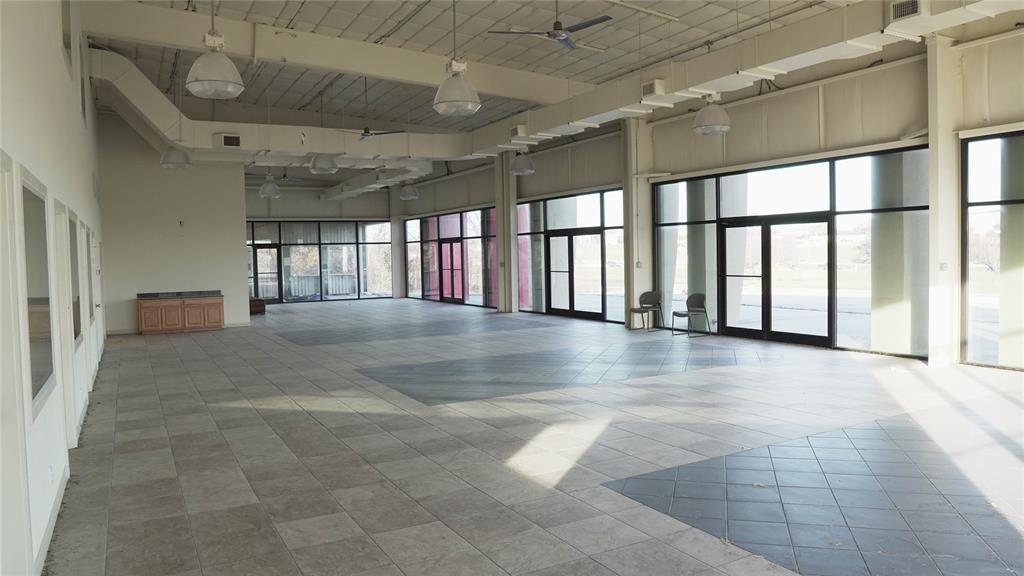 James Plaza Add - Commercial Sale