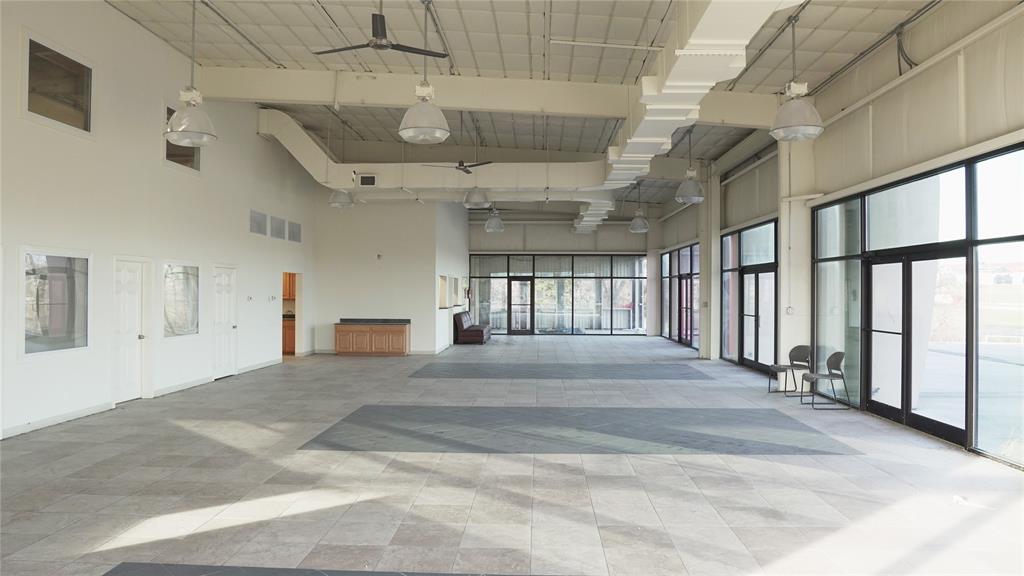 James Plaza Add - Commercial Sale