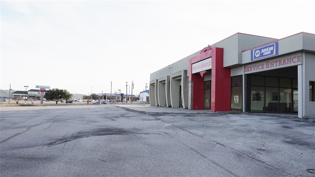 James Plaza Add - Commercial Sale