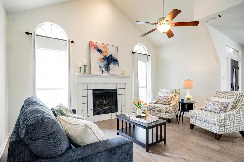 560 Raintree Circle