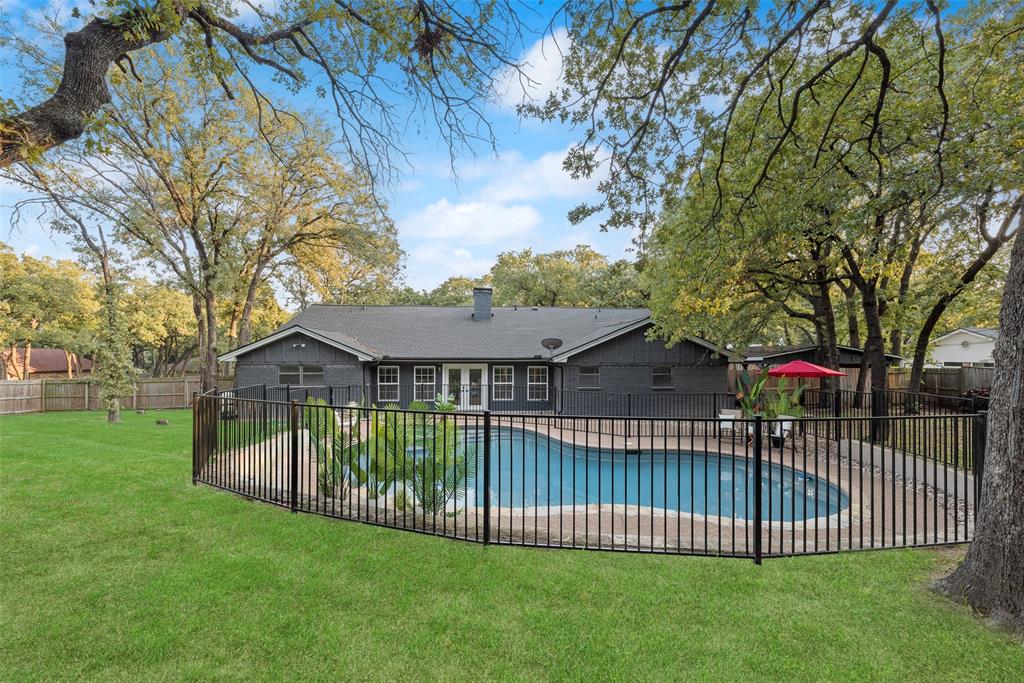 2021 Vista Road