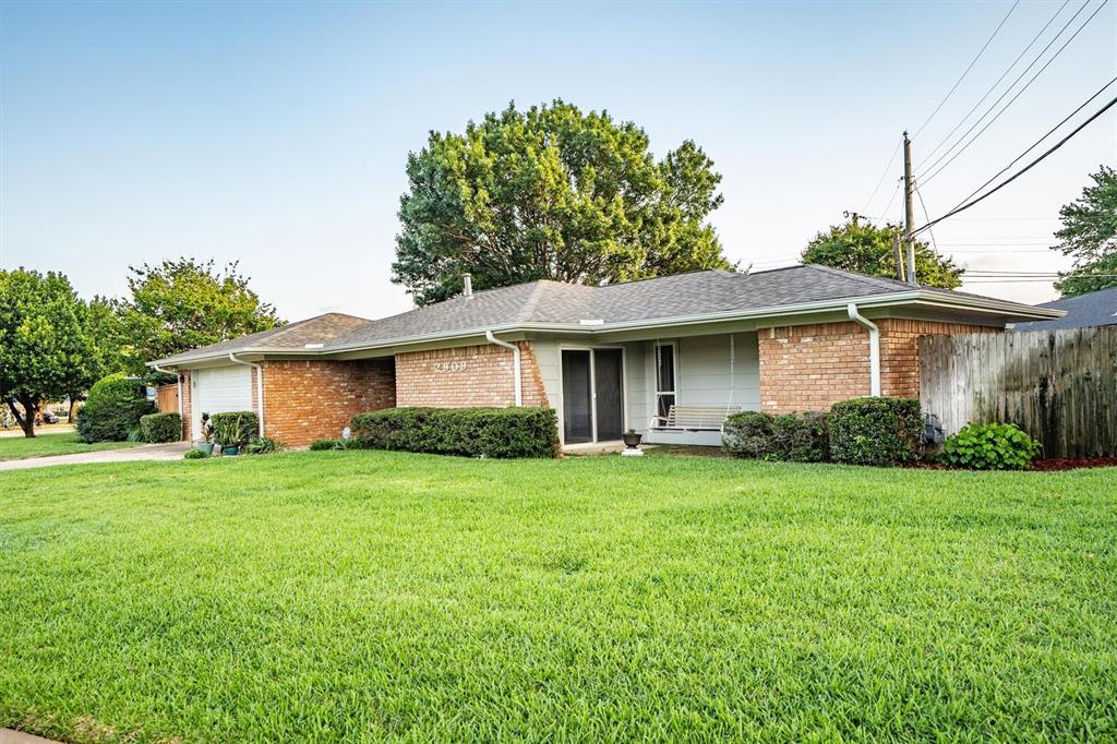 2909 Hillcrest Drive