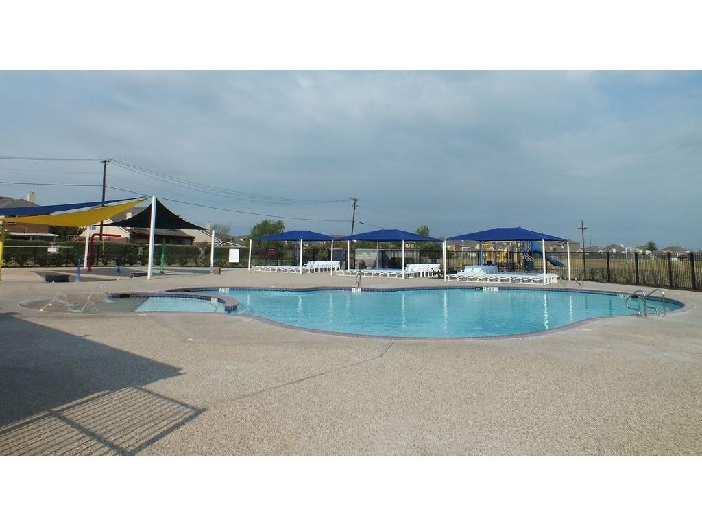 Villages Of Woodland Spgs W - Residential Lease