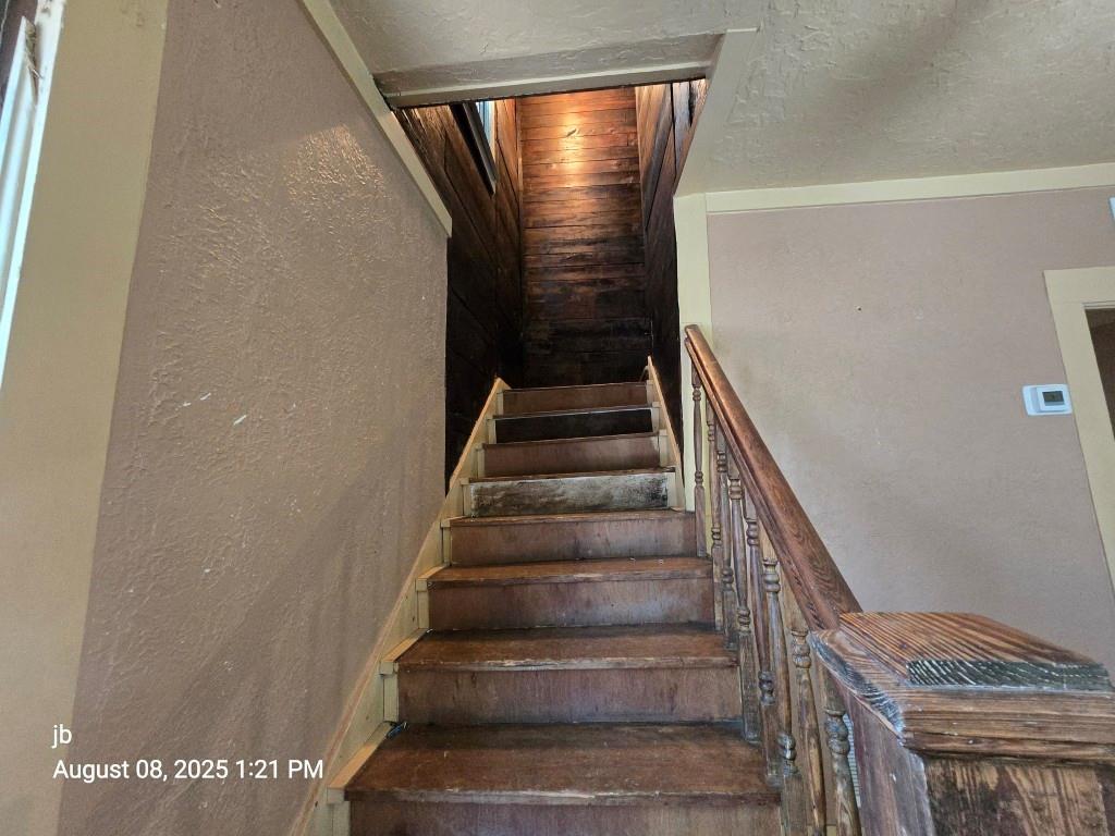 A M Moore - Residential