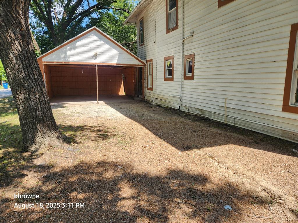 A M Moore - Residential