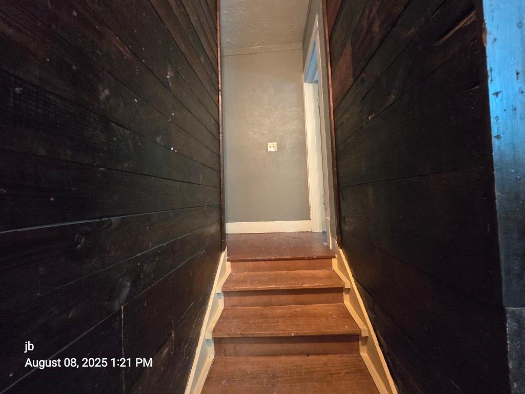 A M Moore - Residential