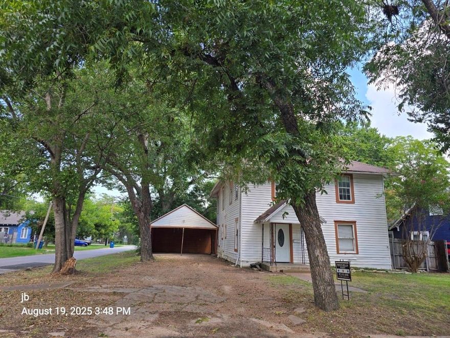 Your buyers will find this charming older home close to the downtown area in the growing city of Kaufman. It is close to 175 for any commuters to Dallas or Forney. Home appears to have original flooring and offers that unique way of older homes as the rooms seem to connect to each other. And yes, this home needs work but you are able to make is your own design. The first floor offers living area with large dining area and sun room at the back of the house with windows on 2 sides, a great place to make a cosy sitting area or home office. The kitchen has a breakfast nook, Upper level has that walk around feel as well with 4 bedrooms and laundry area with full bath. House has central air but the back laundry and back bedroom would need a window unit for cooling. The detached garage is for 2 vehicles with additional parking on the driveway or street.  Take a look see and make this historical home yours to bringing back all the charm it used to have LOWER PRICE , ALL OFFERS WILL BE REVIEWED.