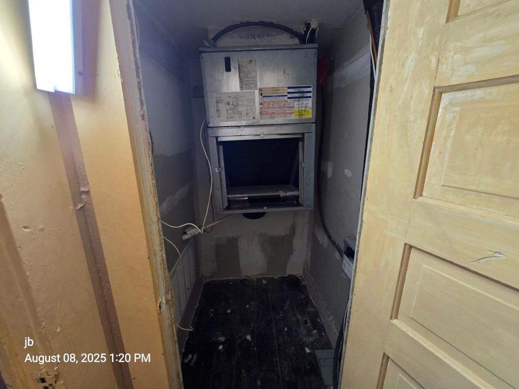 A M Moore - Residential