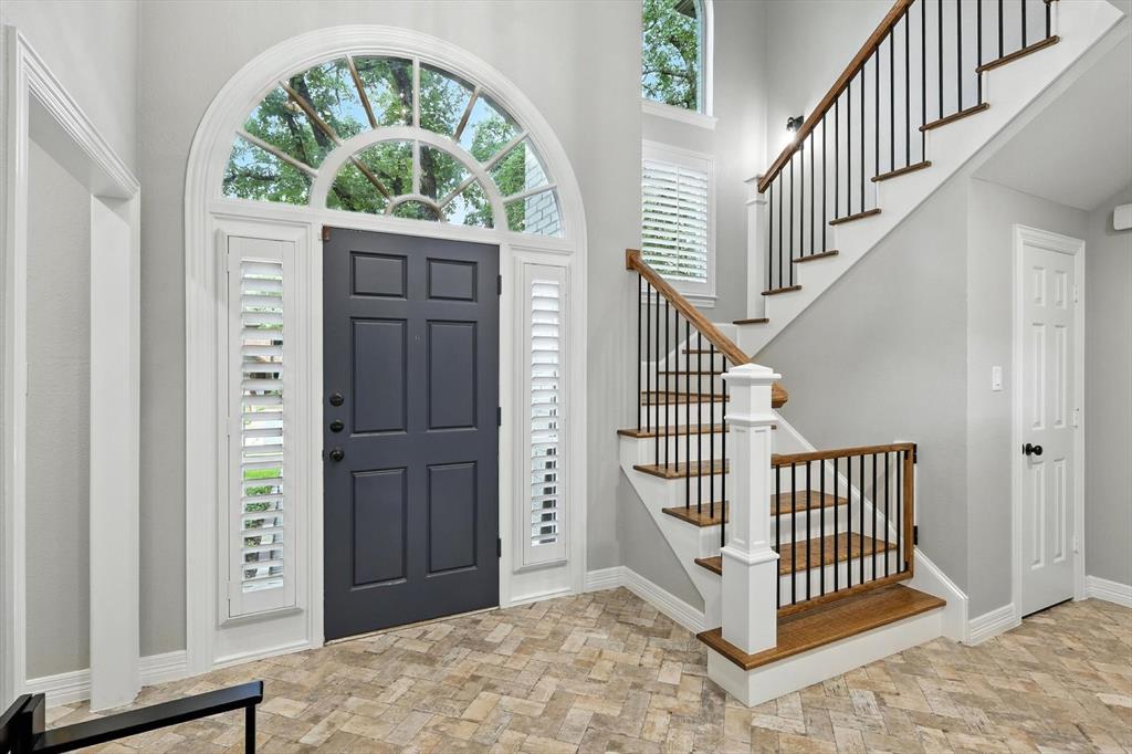 33 Oak Forrest Circle