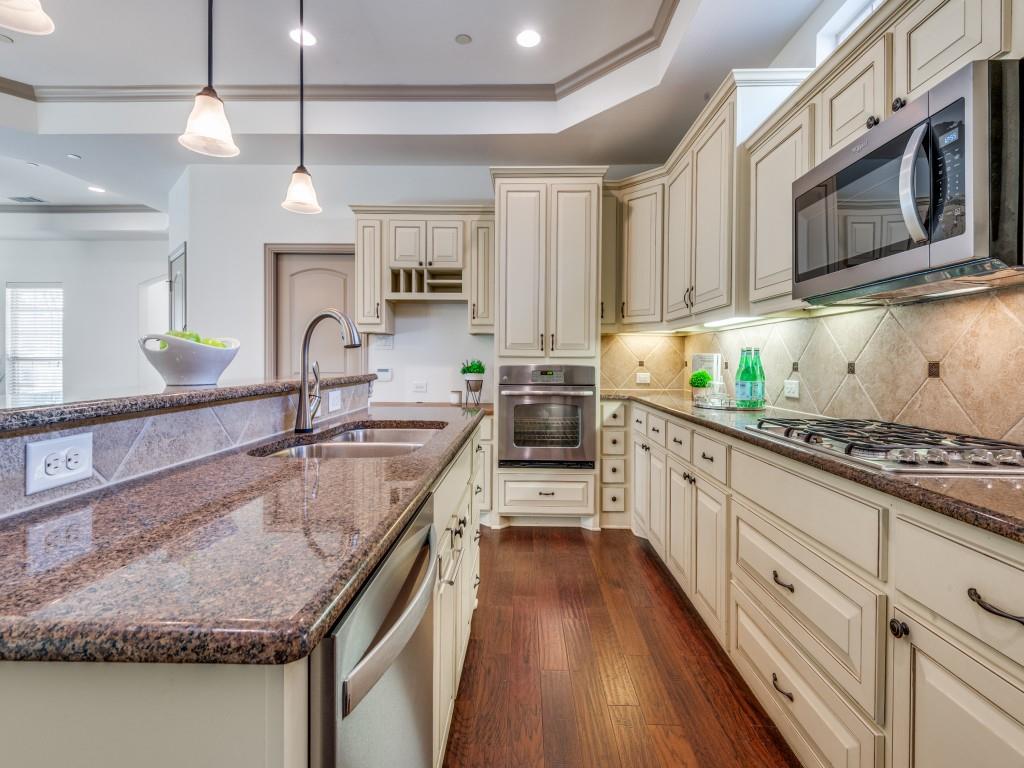 Villas Of Stone Glen Condos - Residential