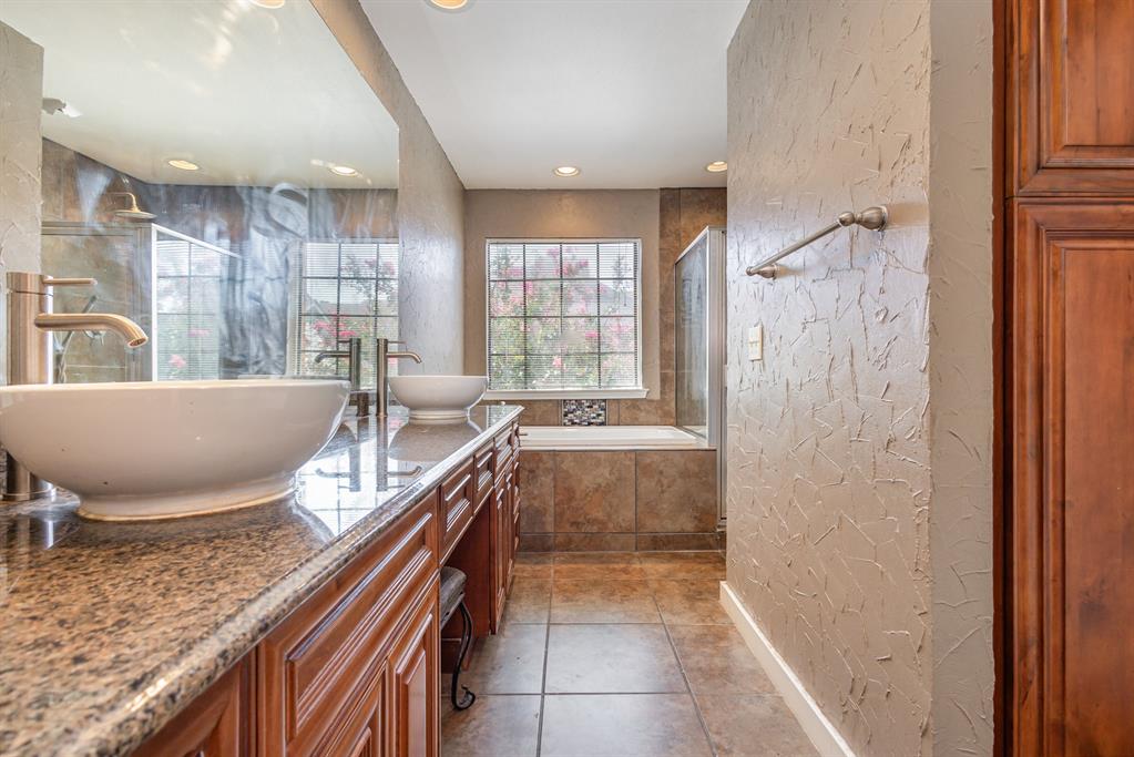 Boardwalk On The Pkwy Condos - Residential