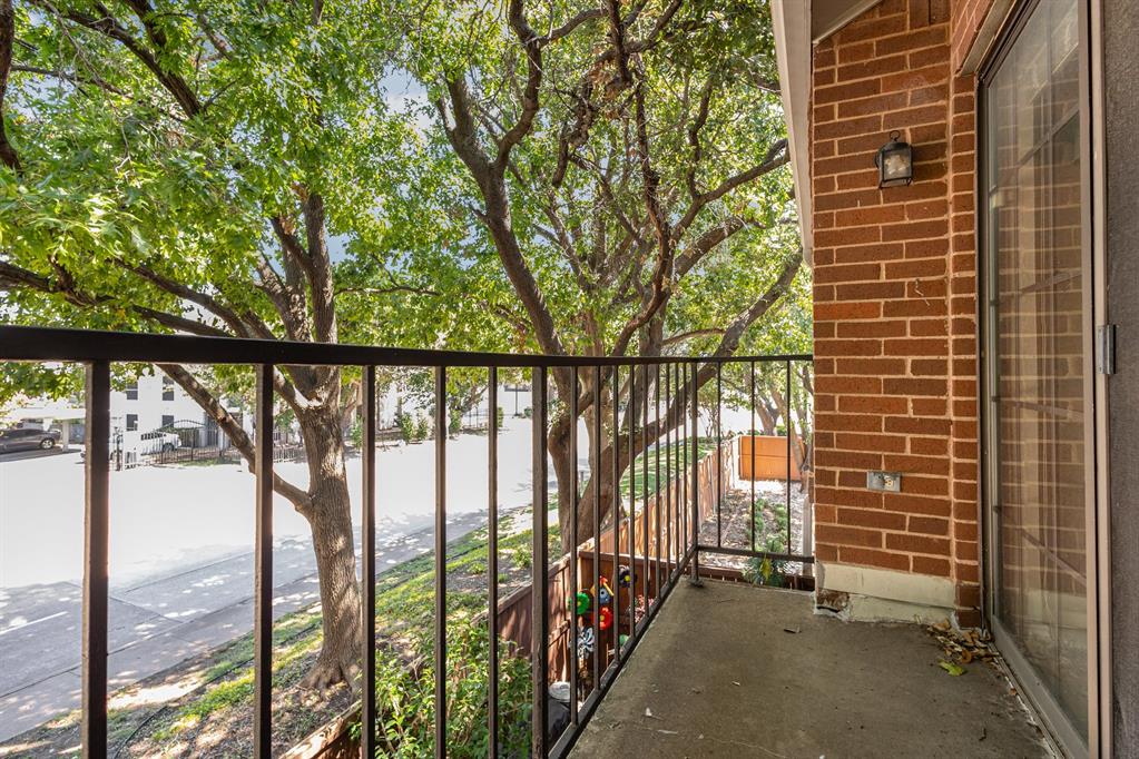 Boardwalk On The Pkwy Condos - Residential