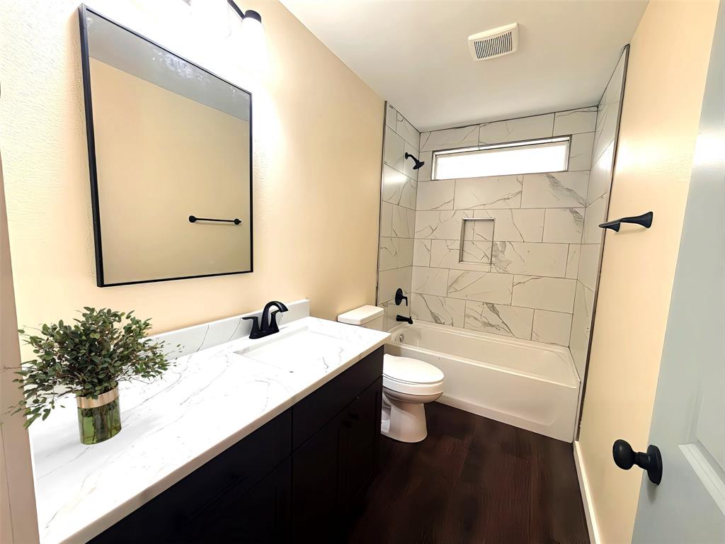 Lake Vista Village - Residential