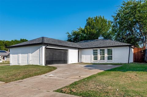 2301 Stillmeadow Drive Arlington TX 76014