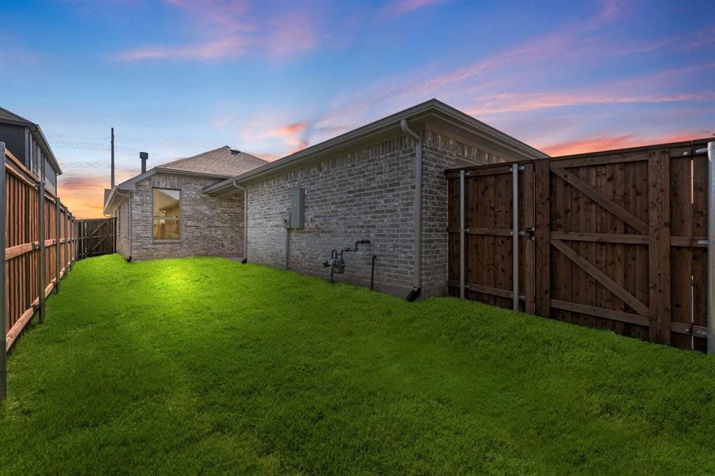 Trinity Falls - Residential