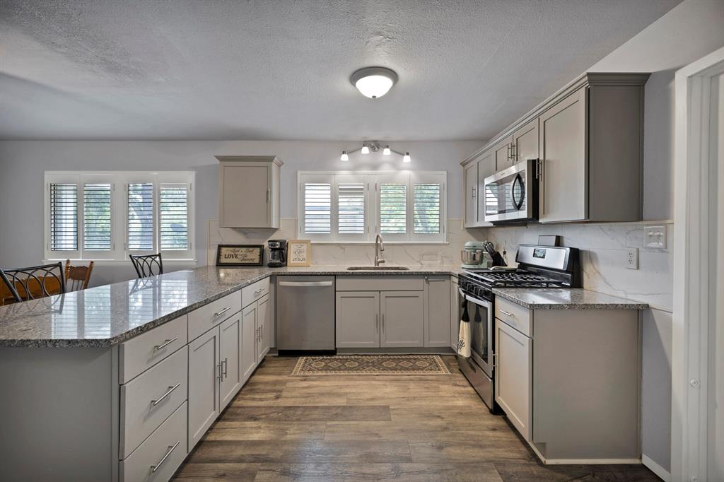 Connaways 03 - Residential Lease