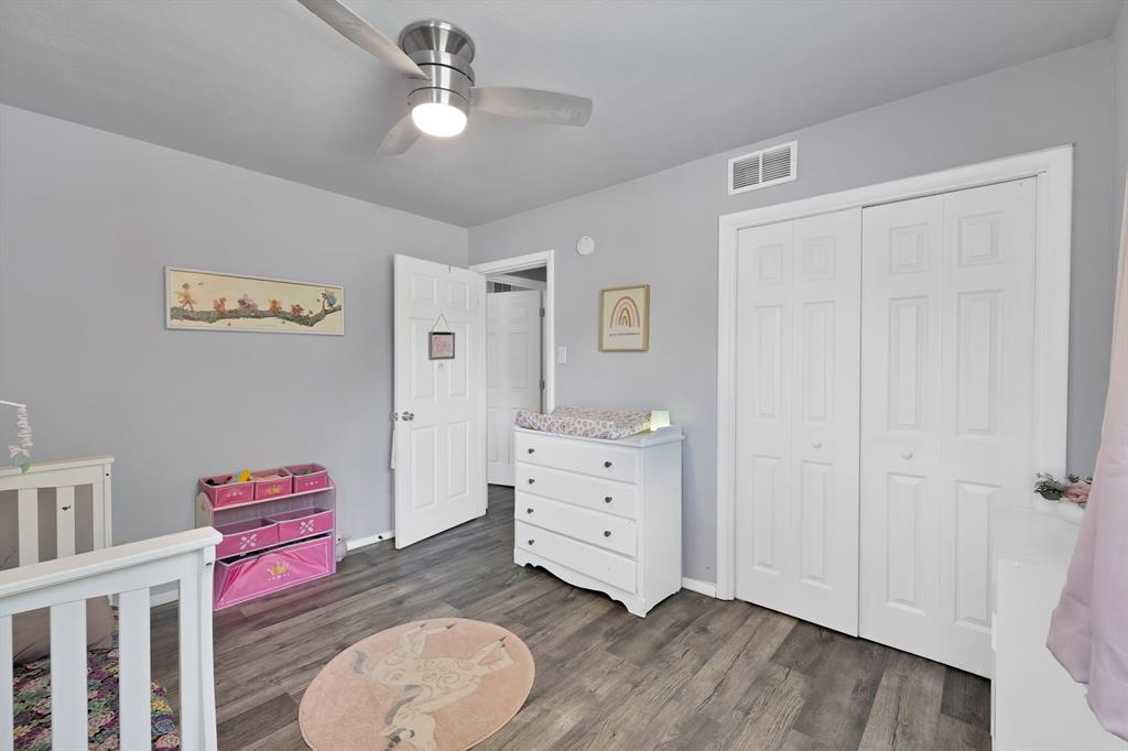 Connaways 03 - Residential Lease