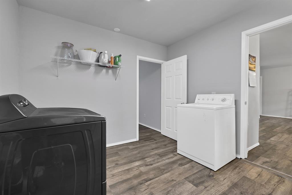 Connaways 03 - Residential Lease